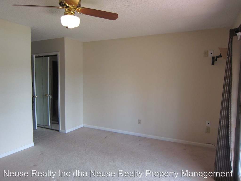 6102 Schooner Court - Photo 32