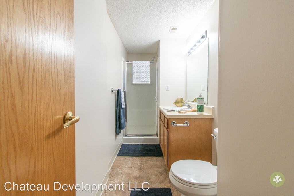 Chateau Lafleur 1025 N 63rd Street - Photo 21