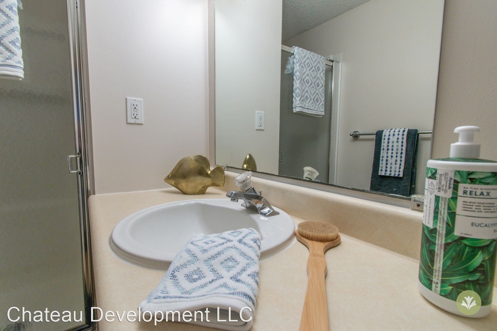 Chateau Lafleur 1025 N 63rd Street - Photo 23