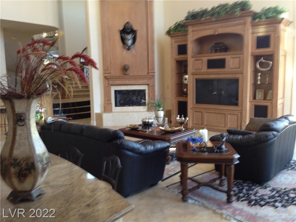 22 Bloomfield Hills Drive - Photo 2