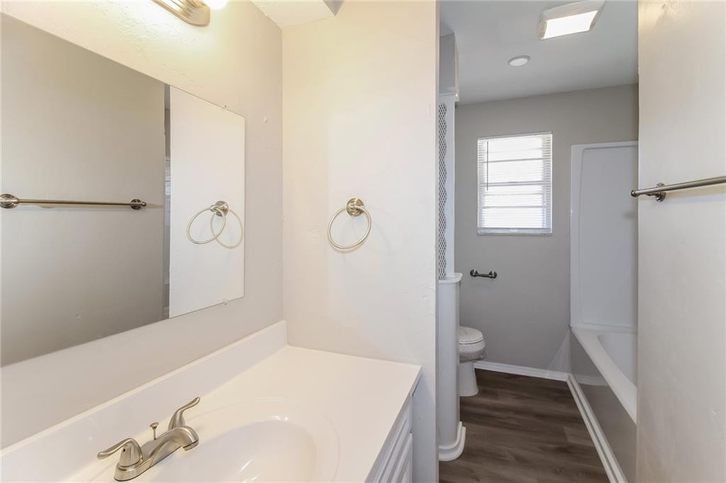 2425 Nw 44th Street - Photo 7