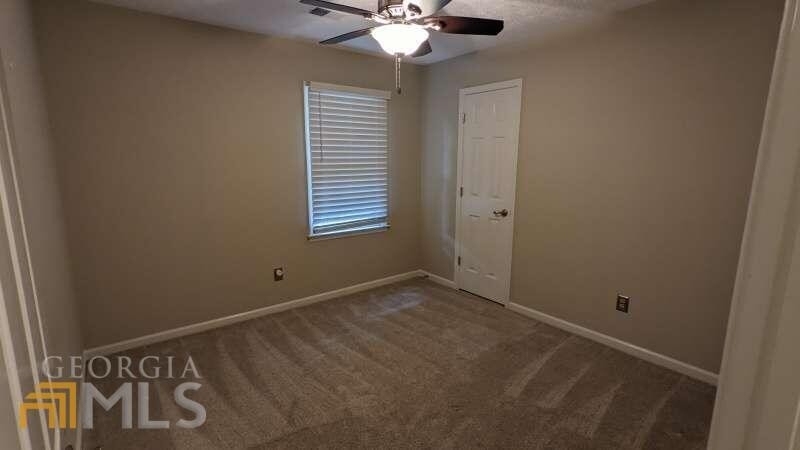 1690 Cedar Cliff Drive Se - Photo 4