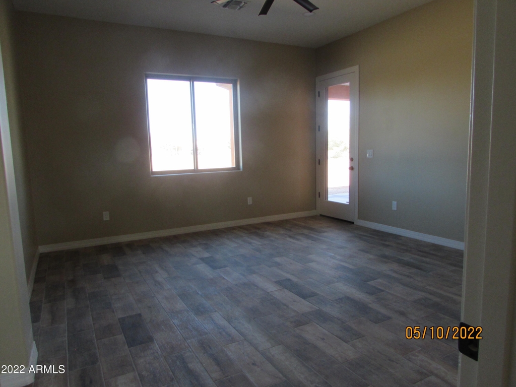 7124 S 257th Drive - Photo 14