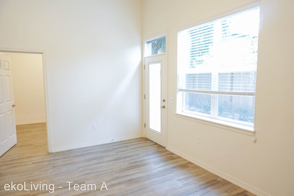 7180 N. Leavitt Avenue - Photo 11