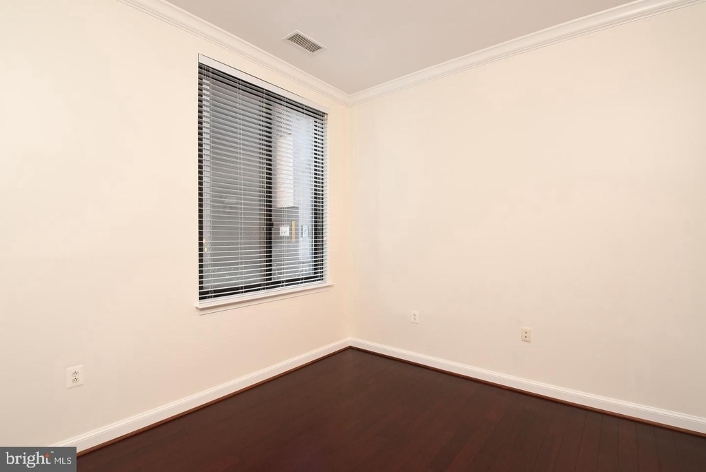 2451 Midtown Ave #108 - Photo 33