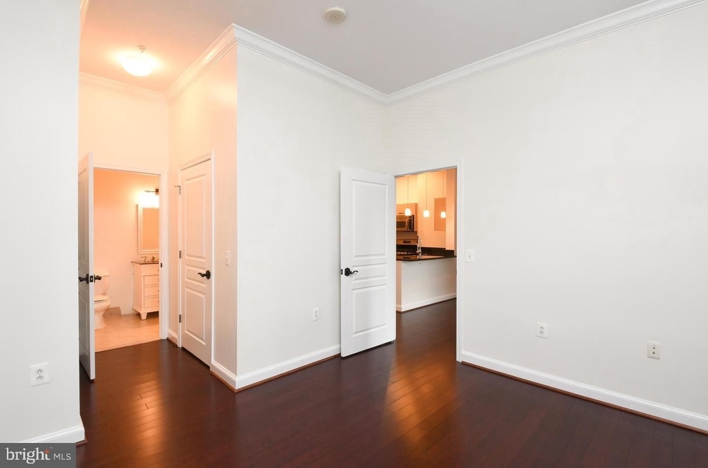 2451 Midtown Ave #108 - Photo 29