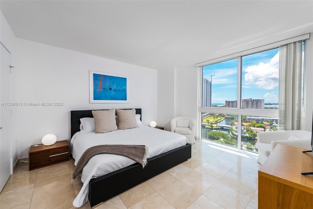 150 Sunny Isles Blvd - Photo 17