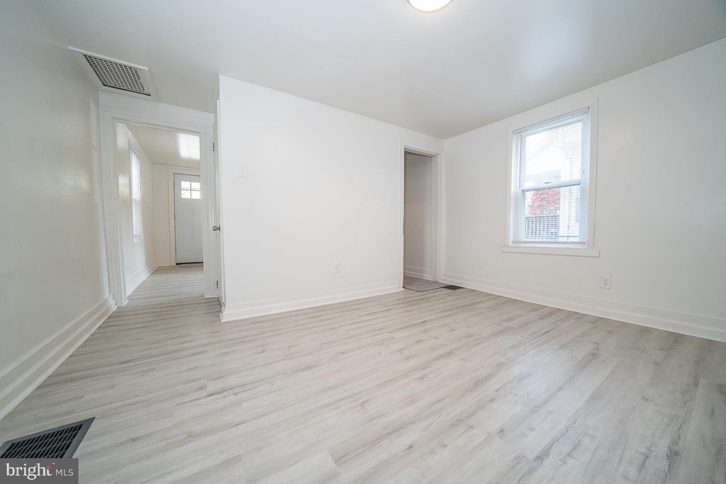 706 Forrest Avenue - Photo 1