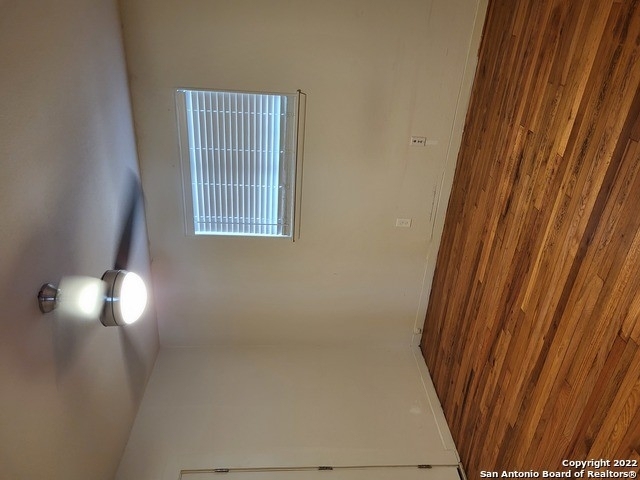 1609 W Summit Ave - Photo 8