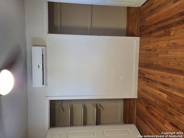 1609 W Summit Ave - Photo 6