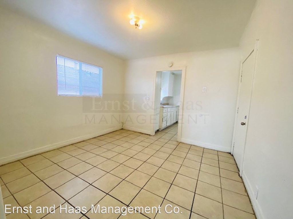 9518 California Ave. - Photo 2