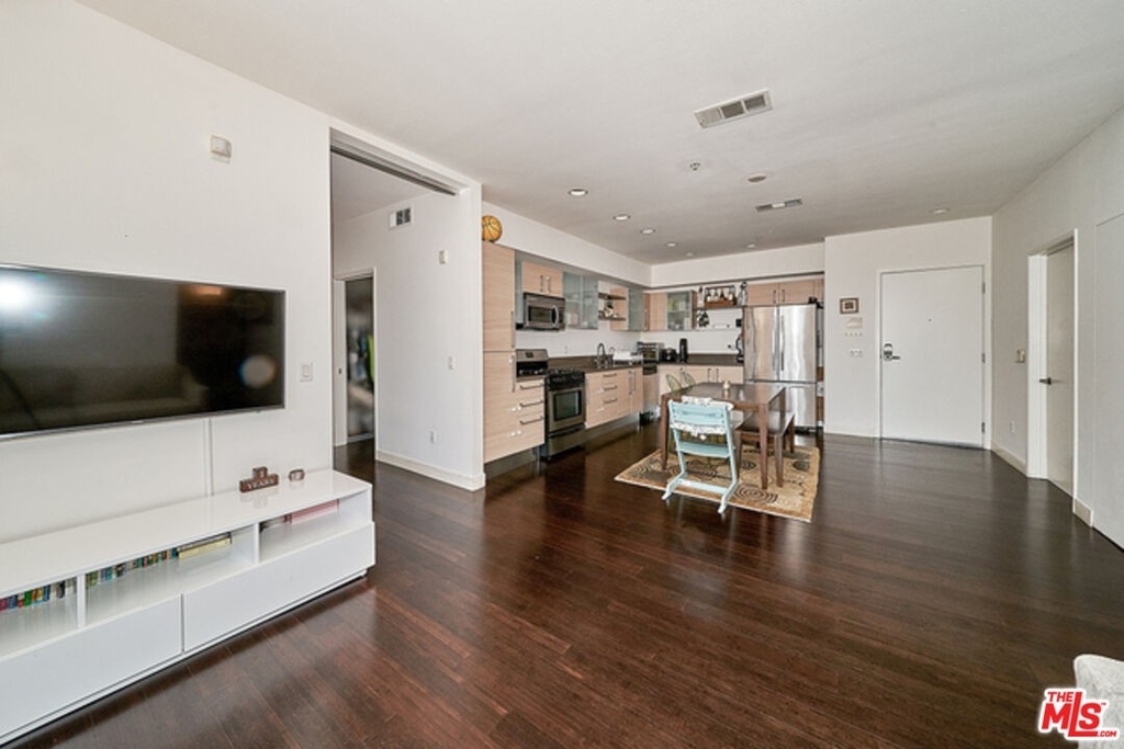 1234 Wilshire Blvd - Photo 8