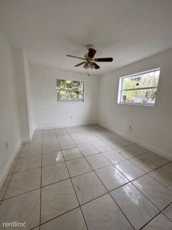 3045 Nw 76 St - Photo 10