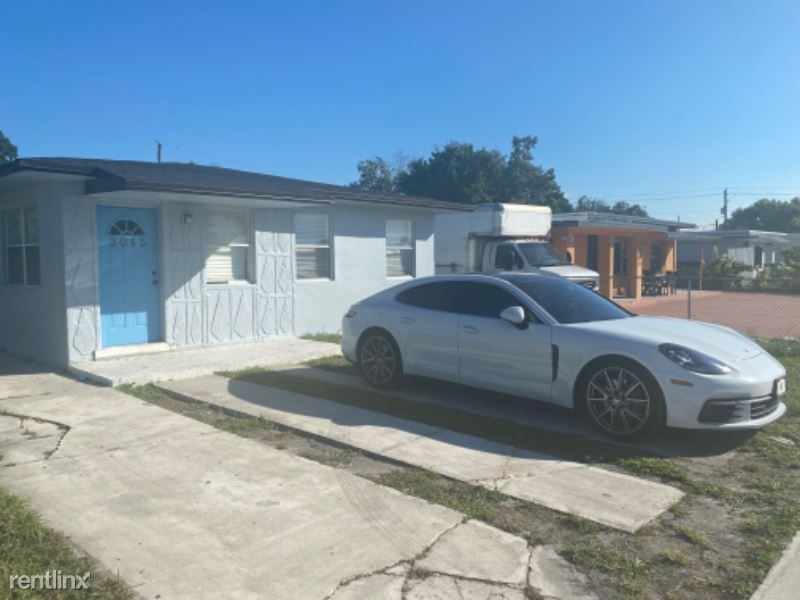 3045 Nw 76 St - Photo 0