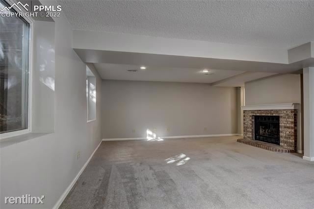 2031 R Silkwood Drive - Photo 29