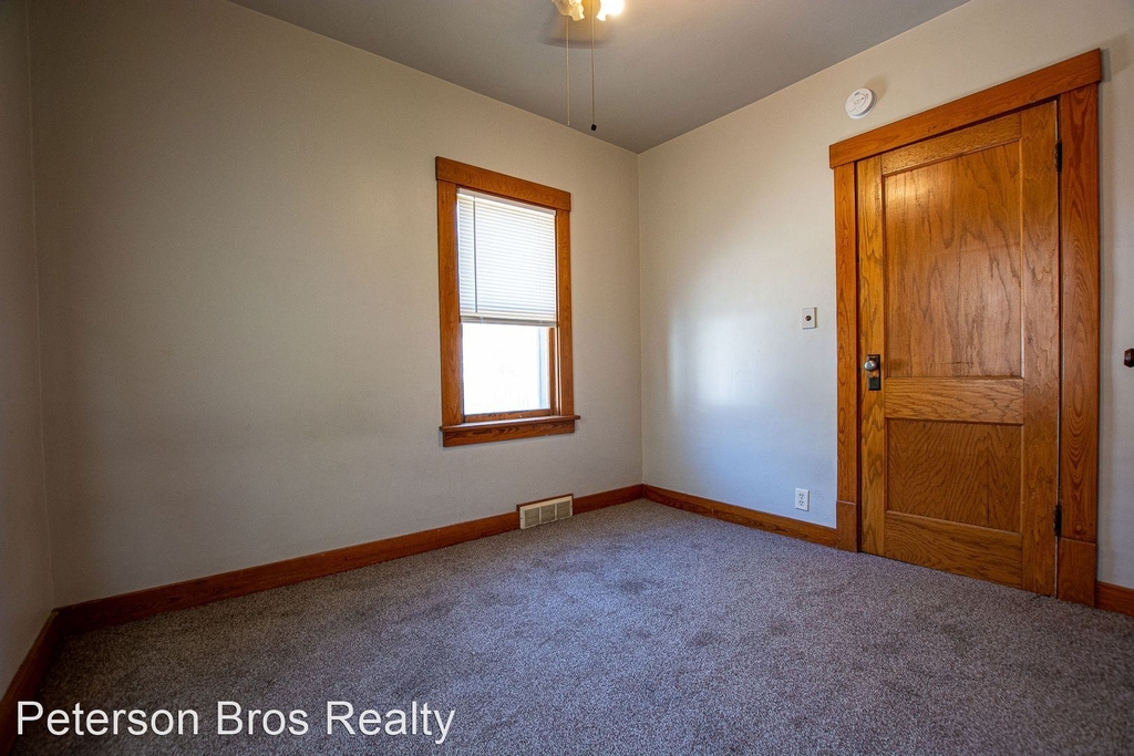 3349 North 59th Street Sfh - Photo 4