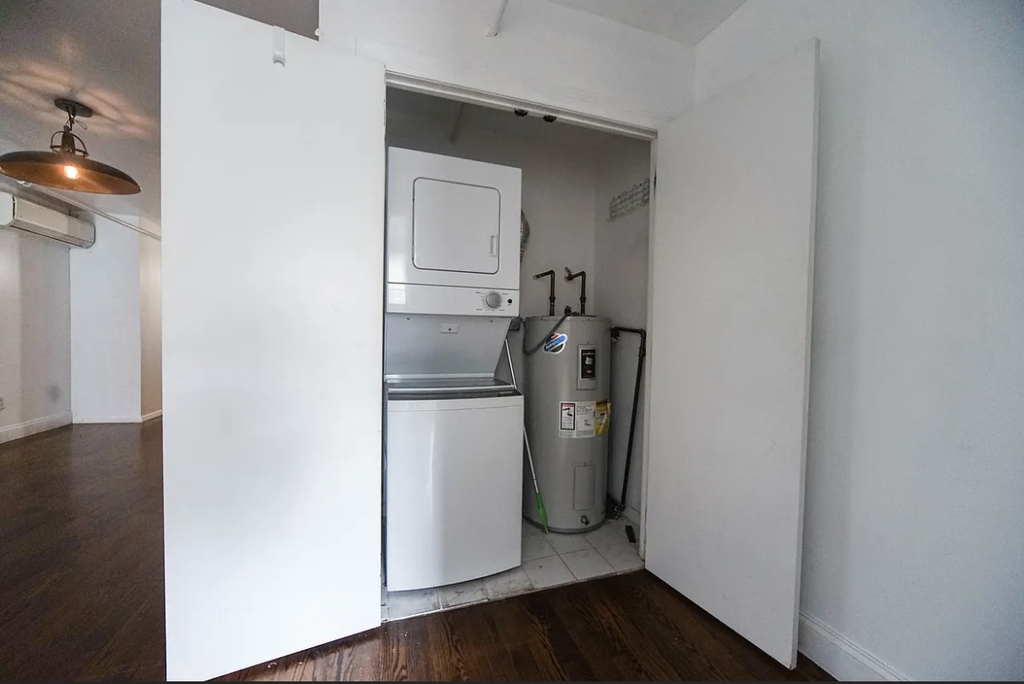 147 Grand Street - Photo 9