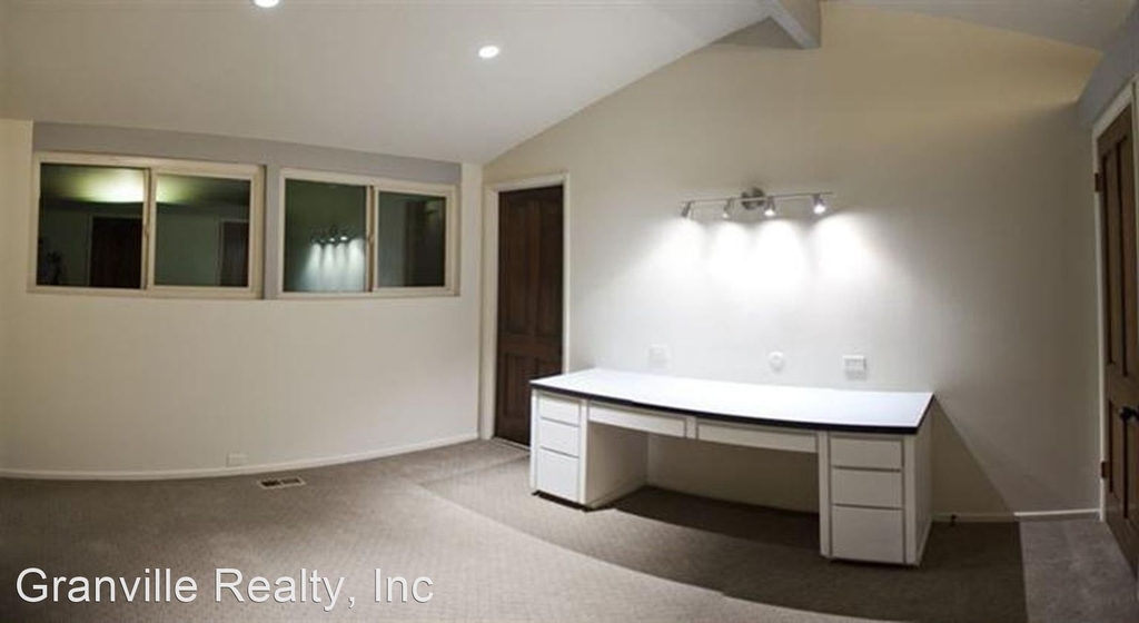 2470 W San Jose Avenue - Photo 15