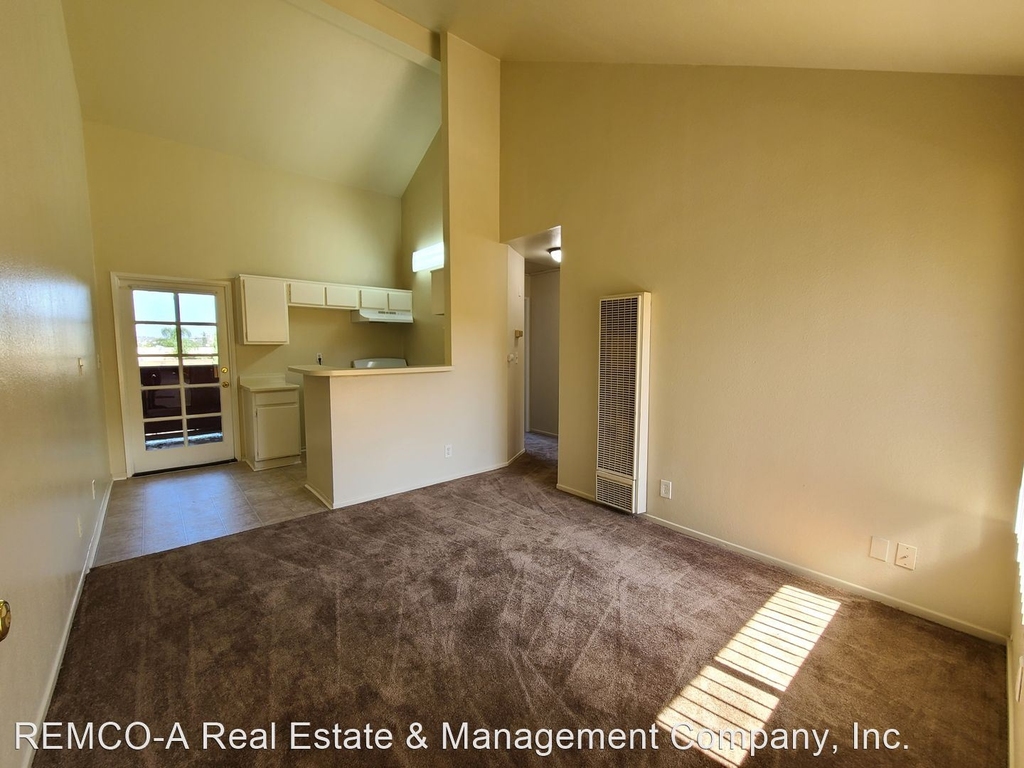 800 Rose Avenue - Photo 1