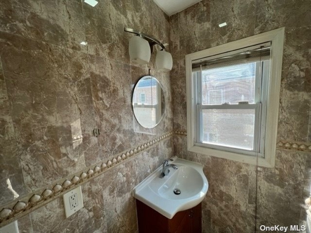 245-16 81st Avenue - Photo 16