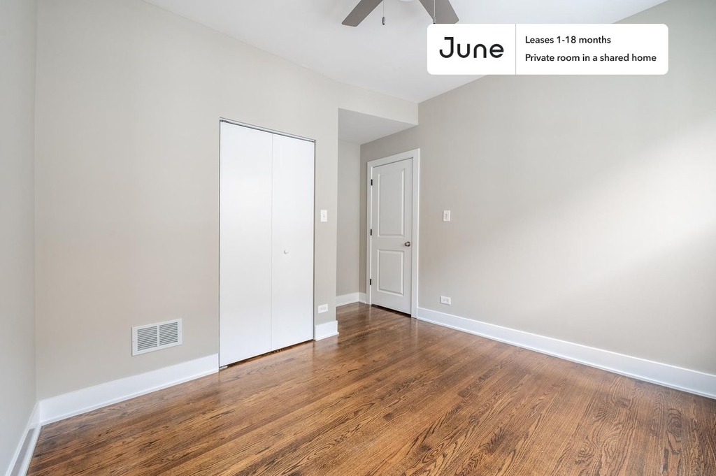 3304 West Armitage Avenue - Photo 3