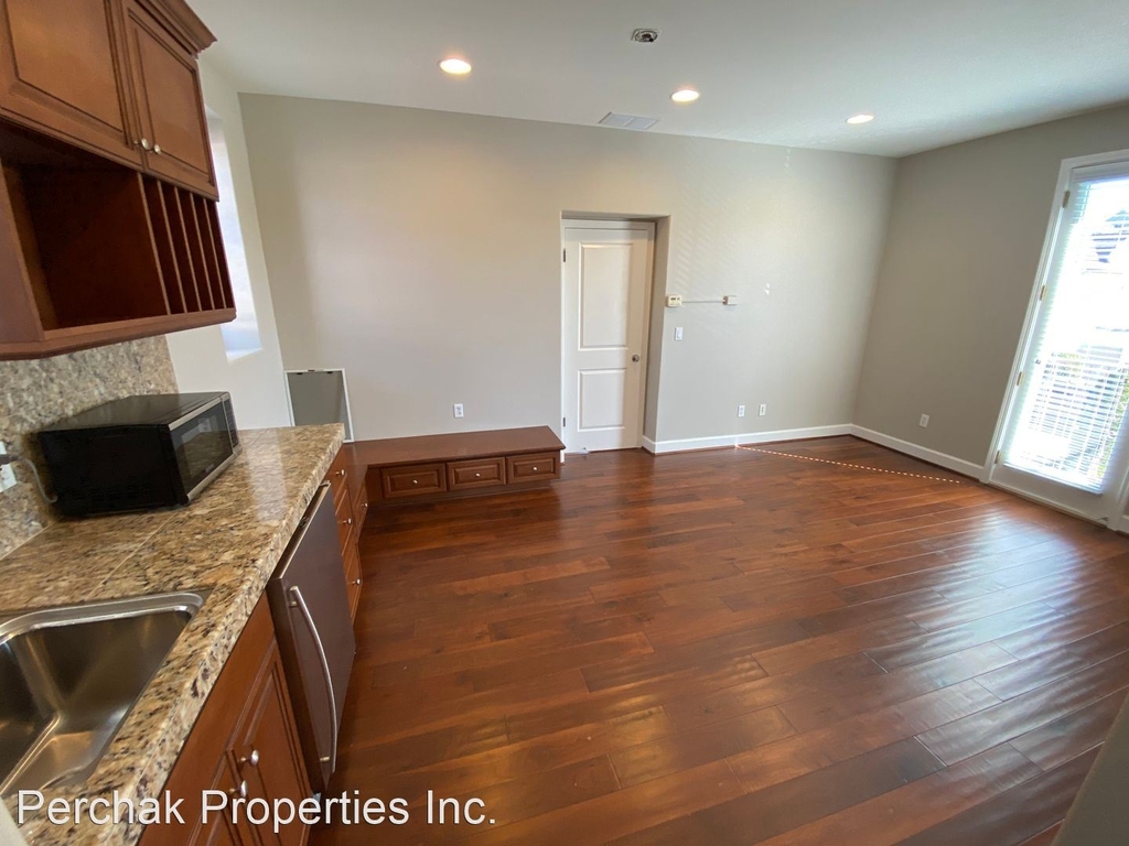 933 Saddlehorn Court - Photo 21