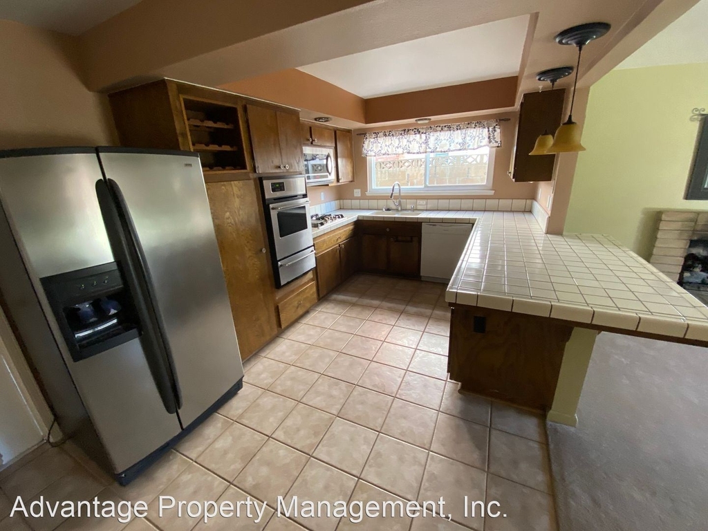 912 Nita Ct. - Photo 3