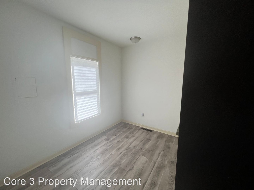 217 South State Street - Photo 6