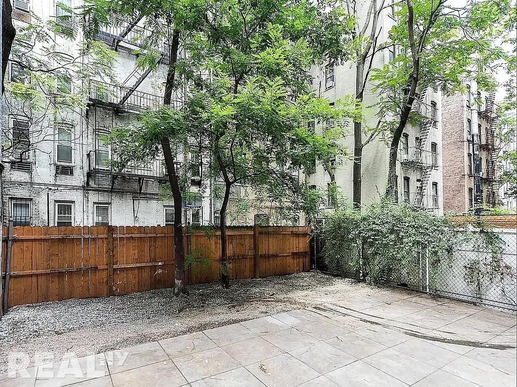 309 East 92nd Street - Photo 9