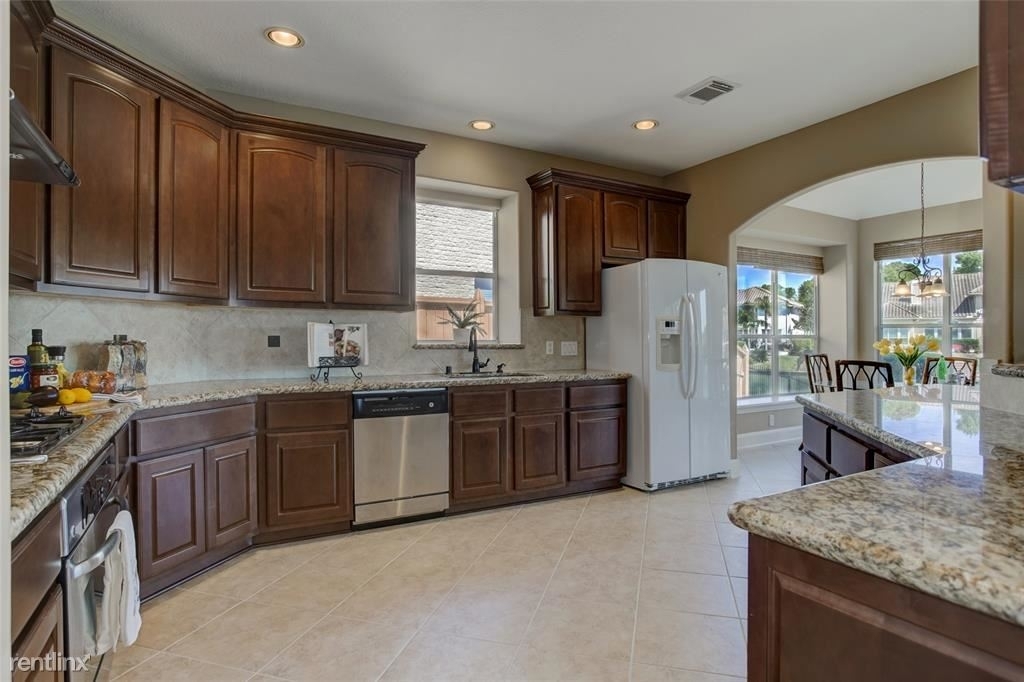 19038 Villa Bergamo Ln - Photo 4