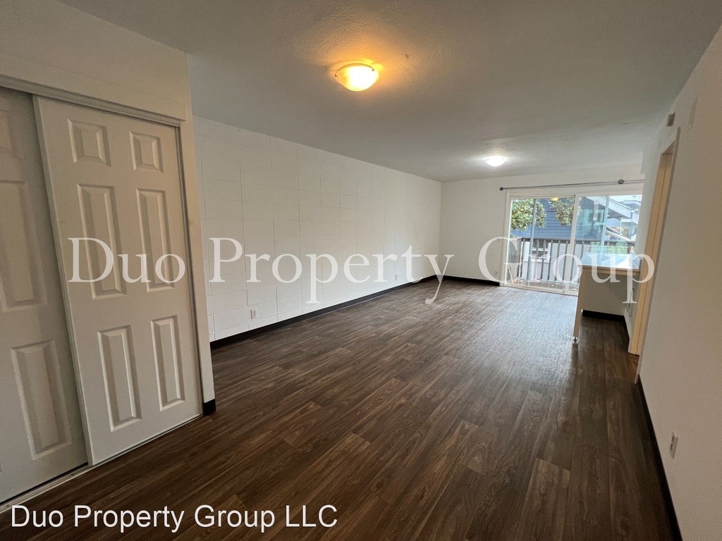 1370 High Street - Photo 2