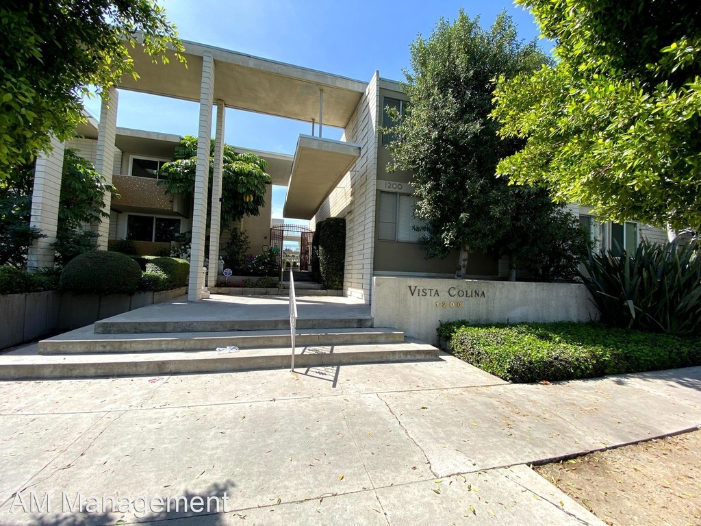 1200 W. Huntington Dr. #9 - Photo 31