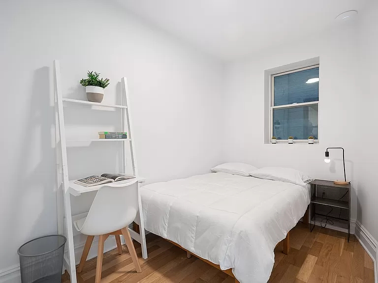 115 Greenpoint Avenue - Photo 3