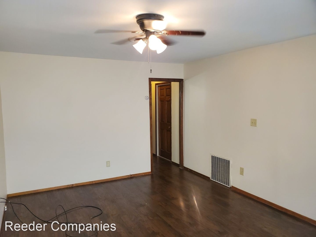 827 Spruce Street - Photo 1