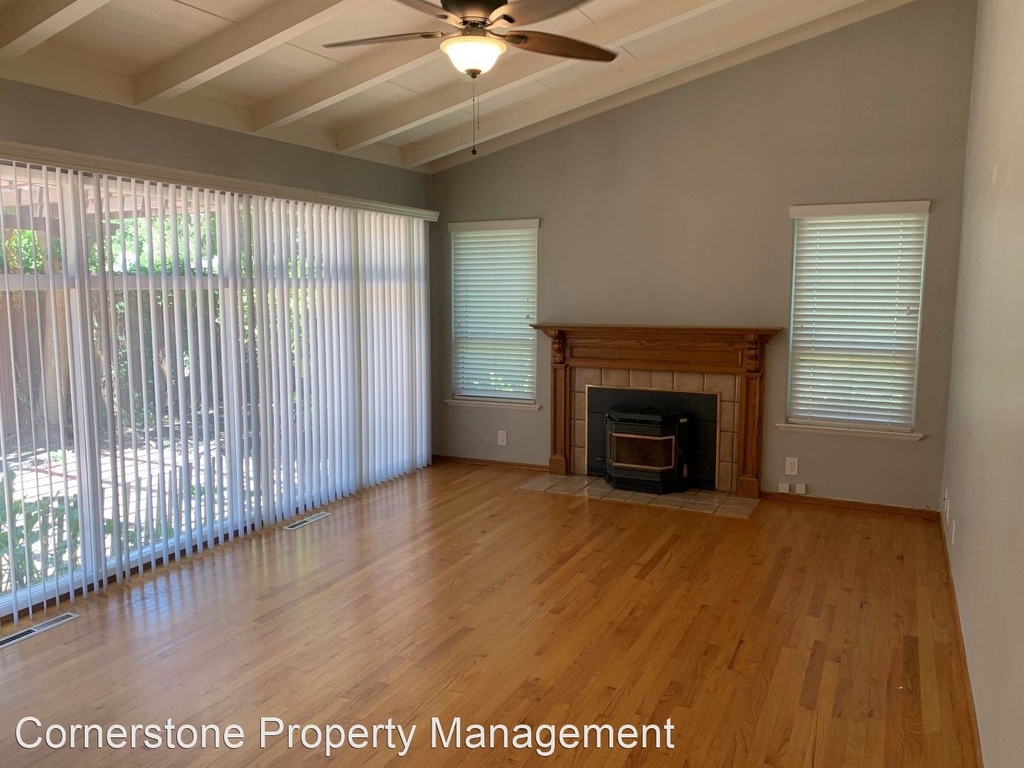 683 San Miguel Ave - Photo 2