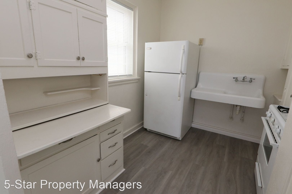 229 W Jackson Blvd Apt 3c - Photo 1