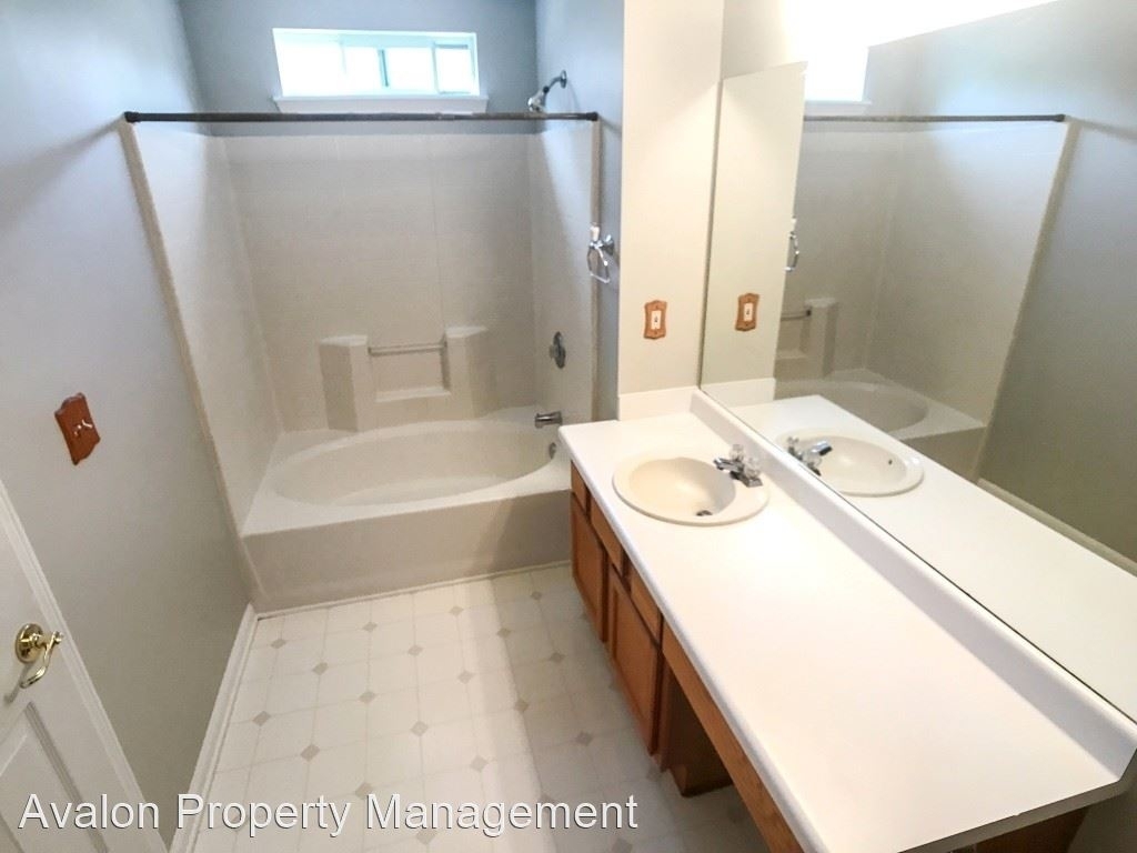 4859 Lake Park Terrace - Photo 19