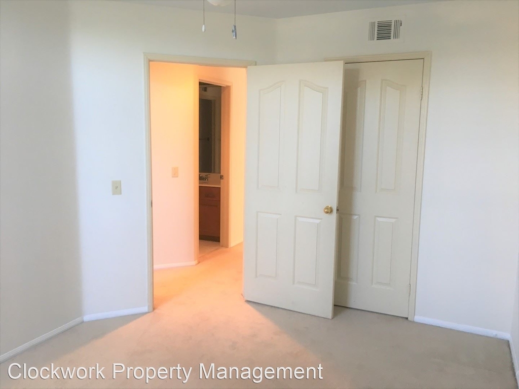 2676 Chalet Pl - Photo 10