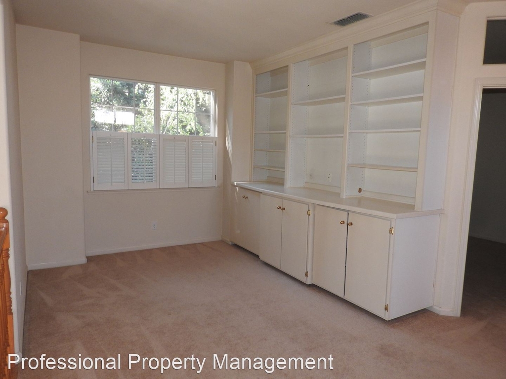 9928 Villa Granito Lane - Photo 17