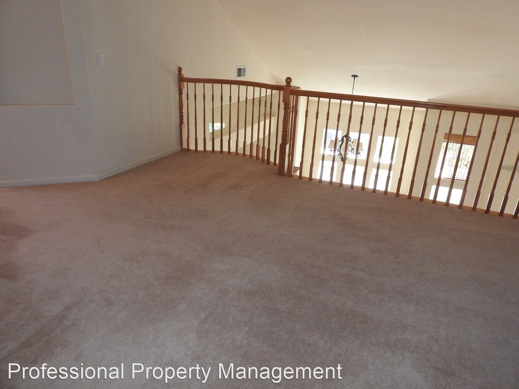 9928 Villa Granito Lane - Photo 19