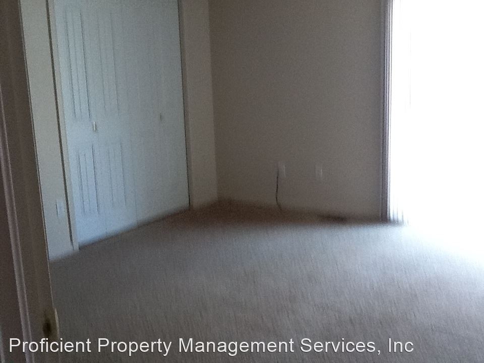 2101 Florence Ave - Photo 4