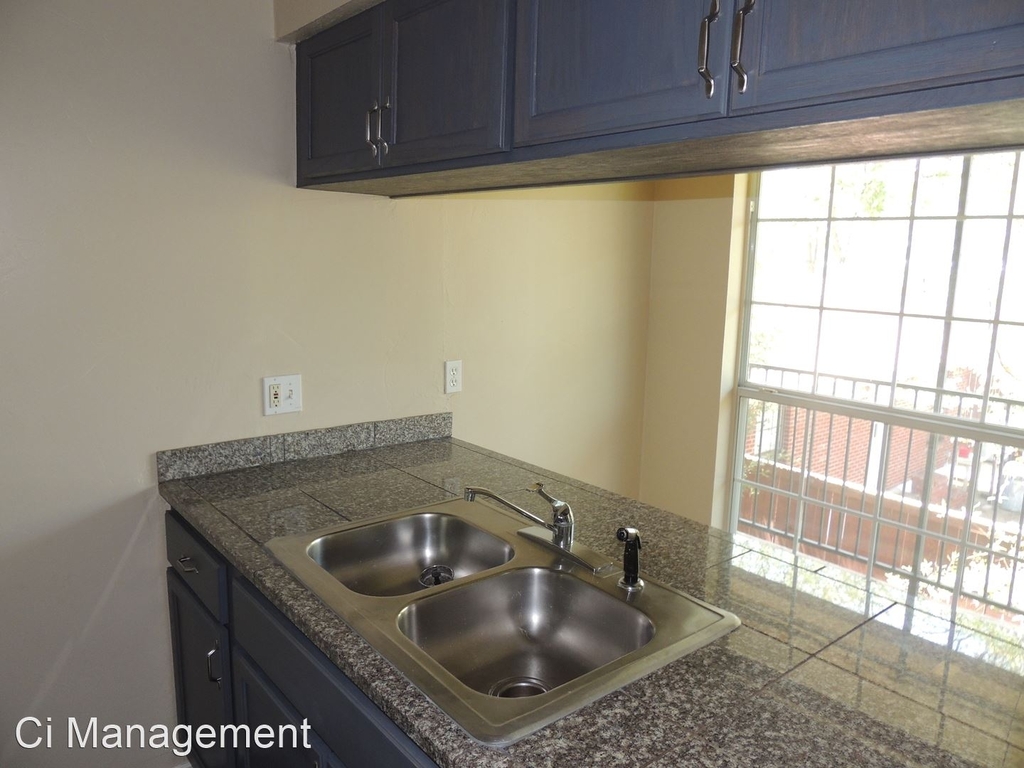 5825 Reiger Ave Apt. 9 - Photo 4