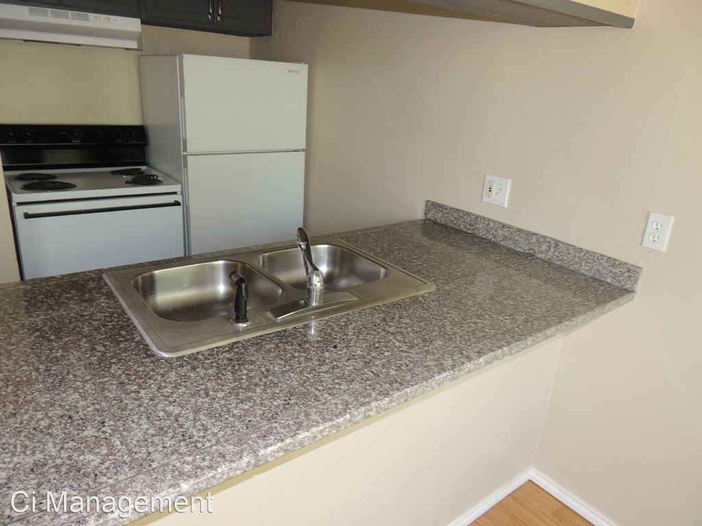 5825 Reiger Ave Apt. 9 - Photo 5