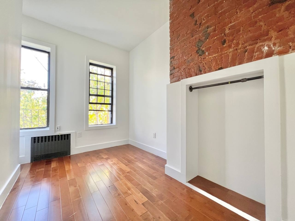 640 Kosciuszko Street, Brooklyn, NY 11221 - Photo 3