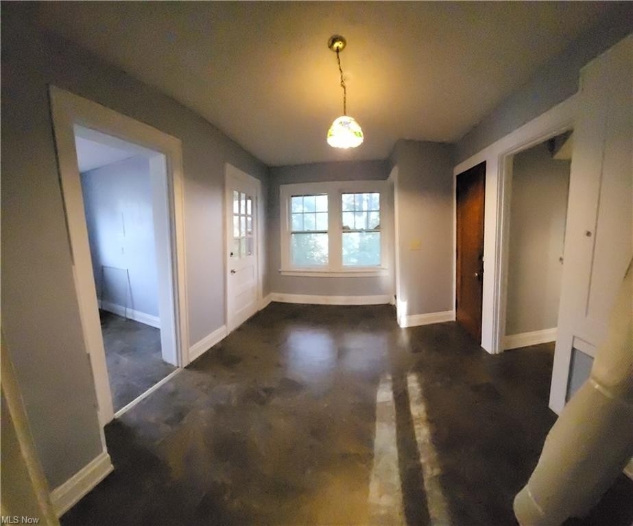 620 Lincoln Way West - Photo 2