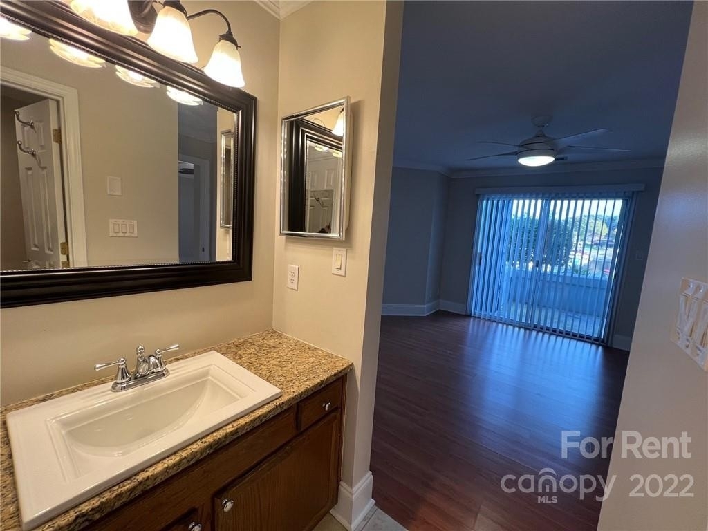 18733 Vineyard Point Lane - Photo 20