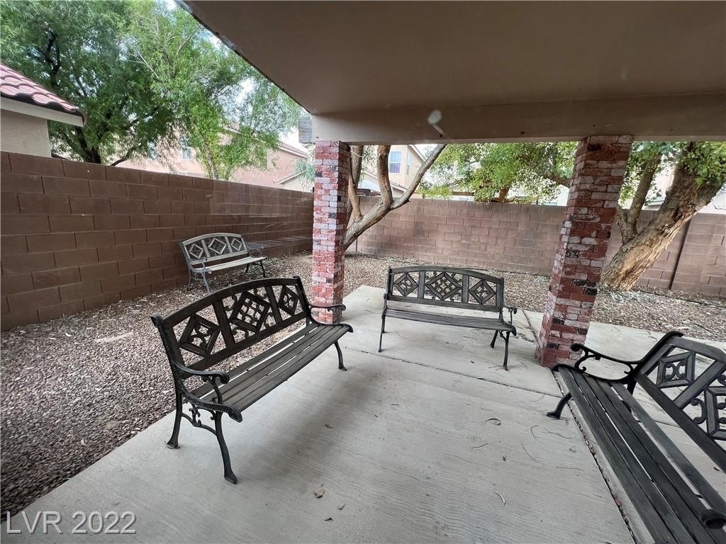 5032 Ironhorse Ranch Avenue - Photo 10