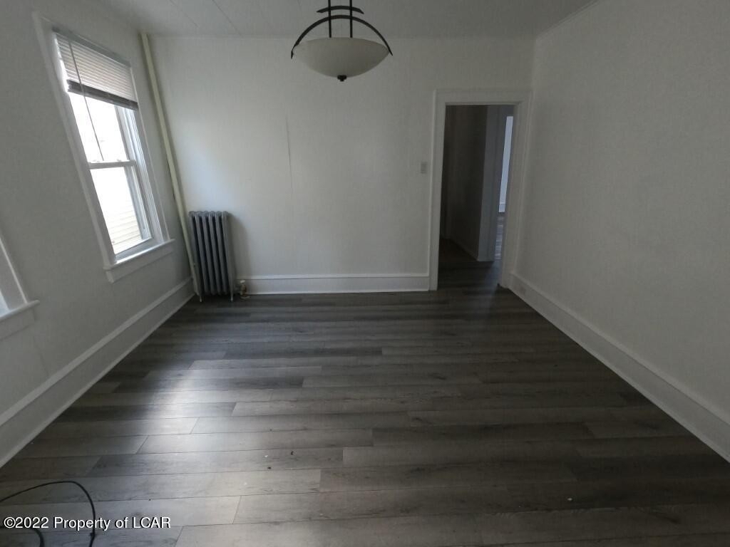 140 New Alexander Street - Photo 2