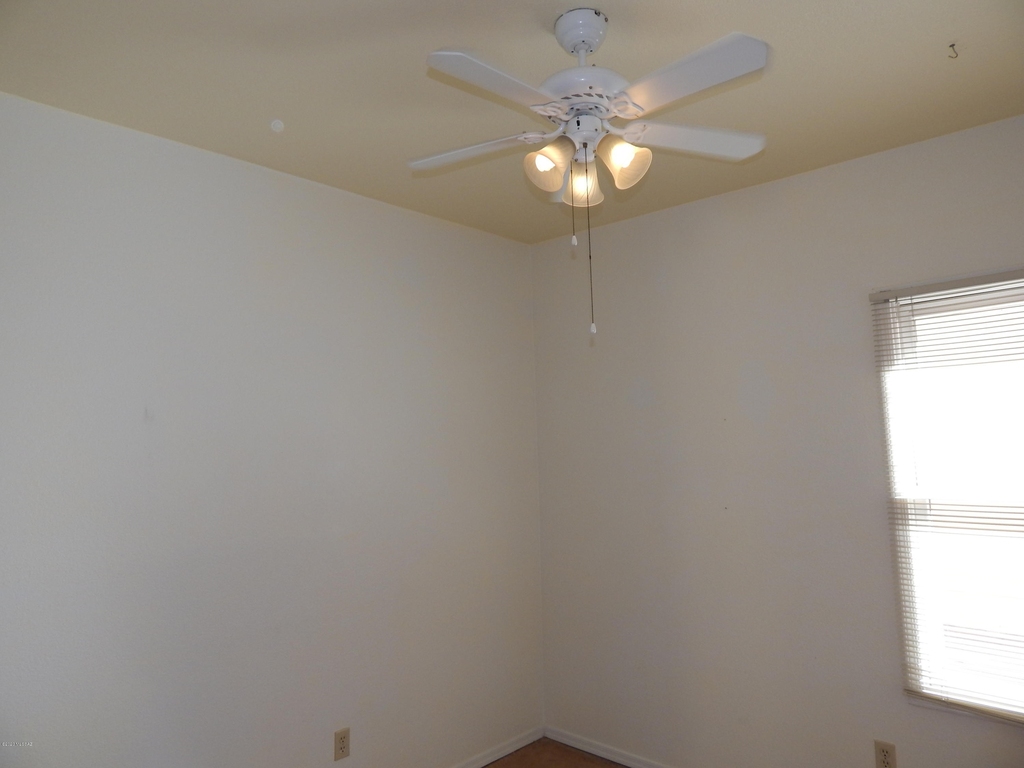 709 S Osborne Avenue - Photo 14