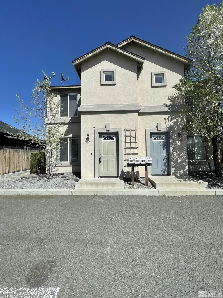 408 10th Street - Photo 1